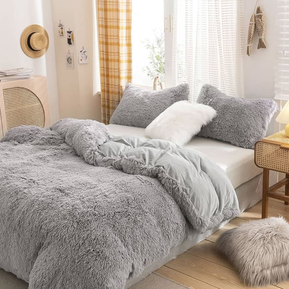 Luxury Plush Shaggy Bedding Set, Grey / Queen 6 Piece Set